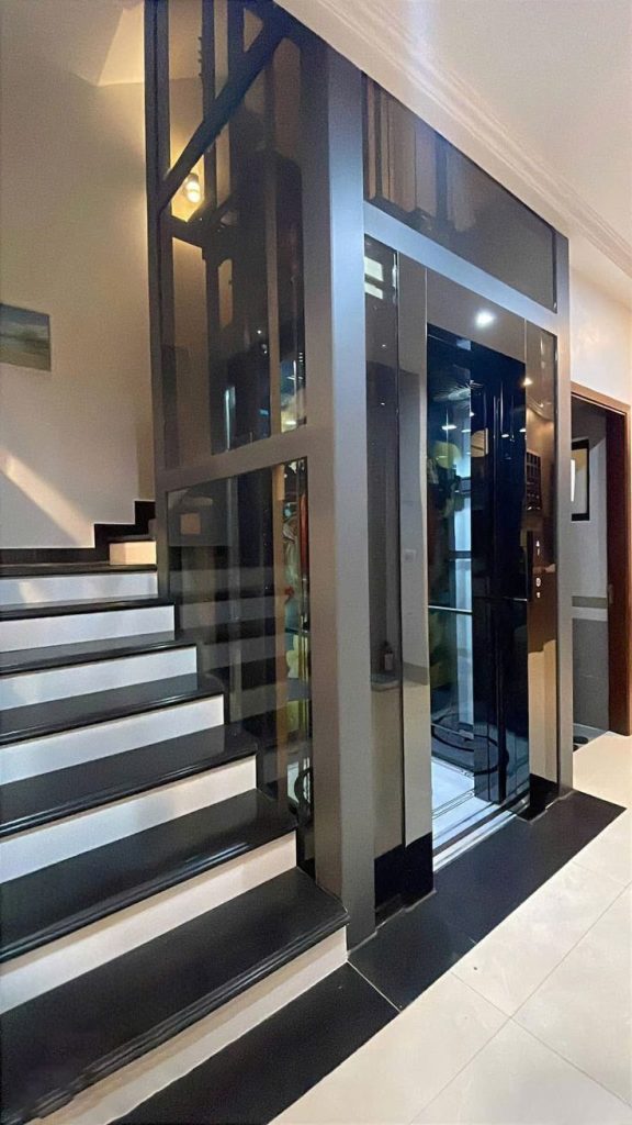 cabin vách kính - mở rộng không gian di chuyển